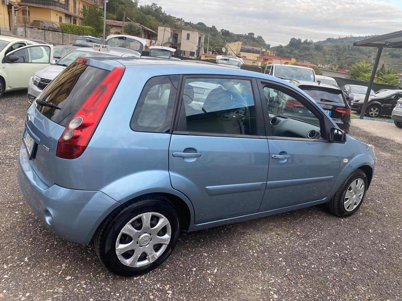 Ford Fiesta 1.4 TDCi 5p. Titanium