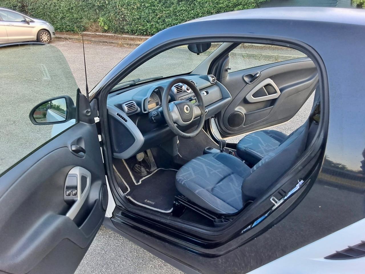 Smart ForTwo 1000 52 kW coupé limited two