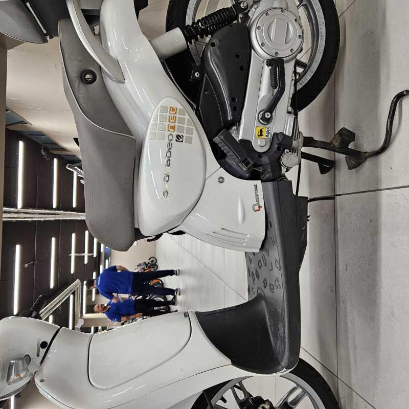 Aprilia Scarabeo 50 4t - 2011