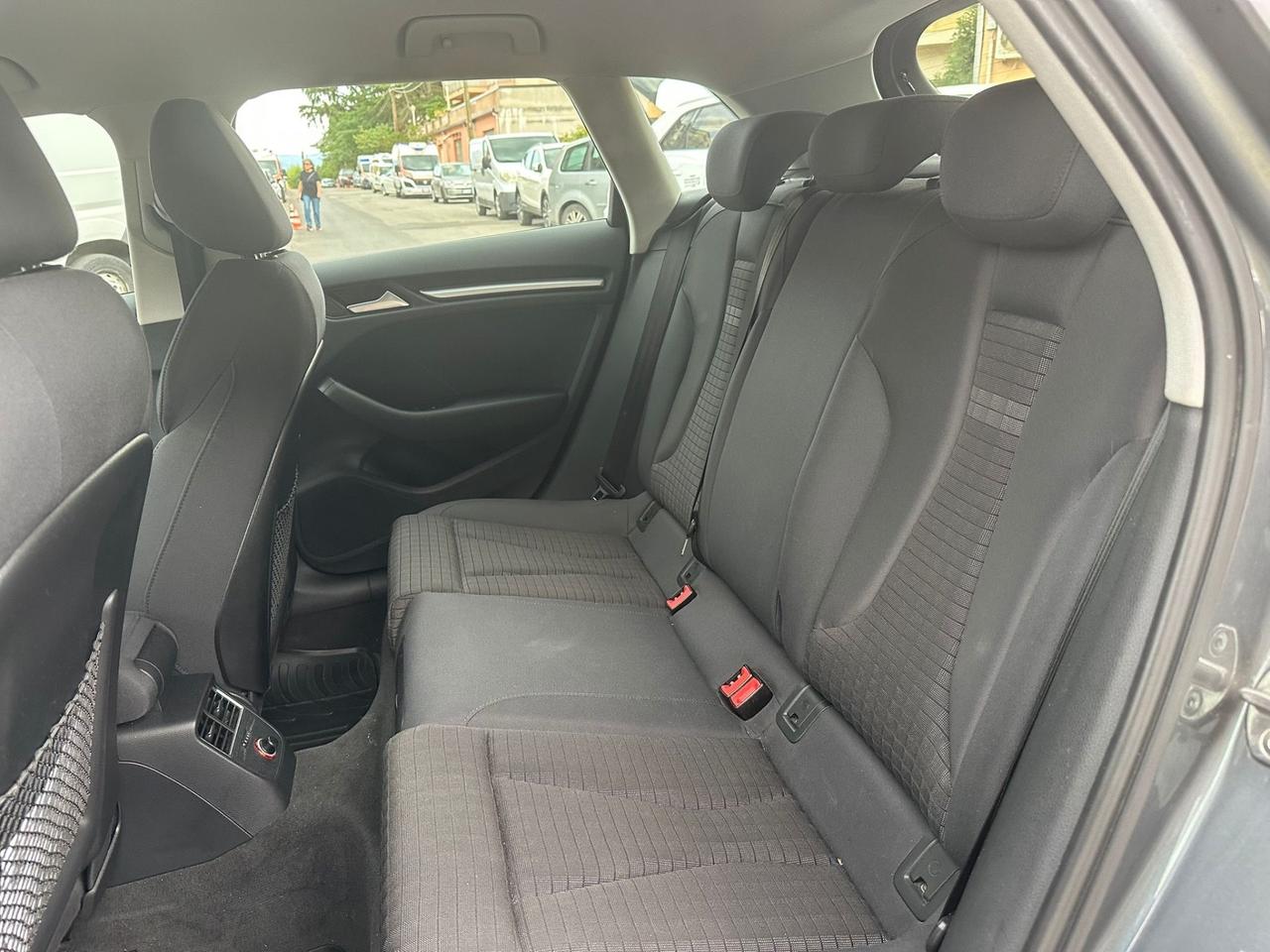 Audi A3 SPB 2.0 TDI 150 CV clean diesel Ambition