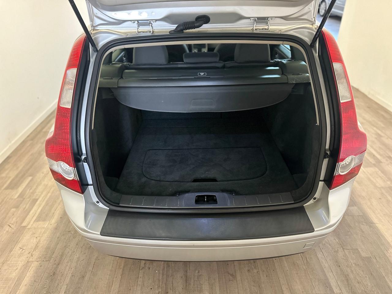 Volvo V50 2.0 D cat Summum OK NEOPATENTATI