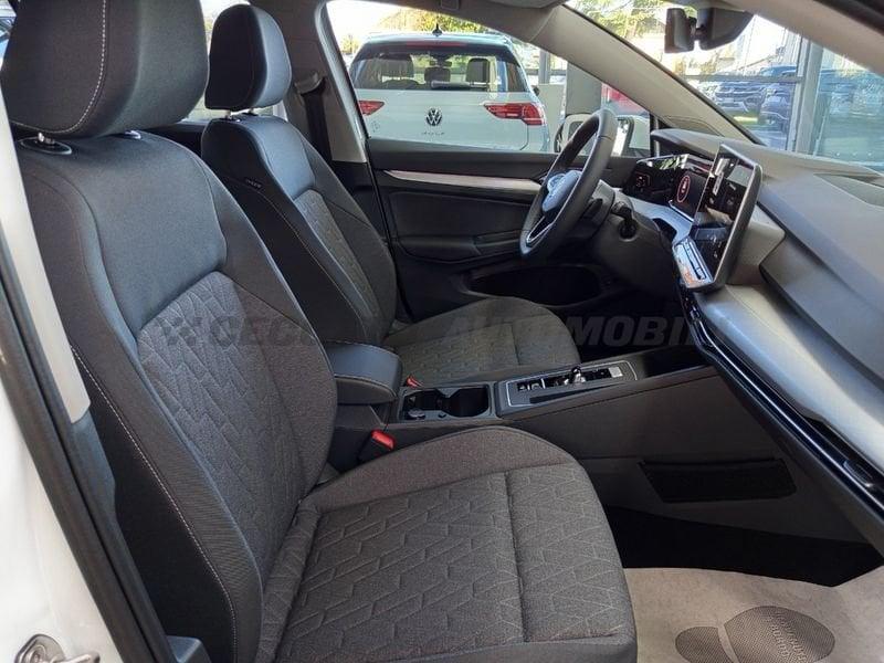 Volkswagen Golf Nuova 1,5 LIFE P 110 TSID6A MY 25