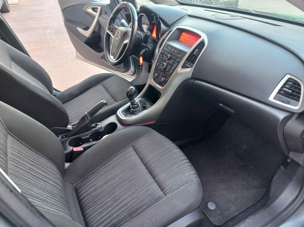 Opel Astra 1.7 CDTI 110CV 5 porte Cosmo