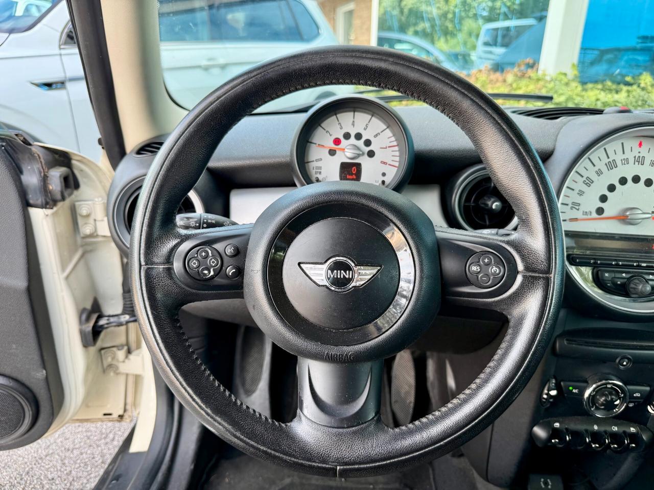 MINI One 1.6 One s/clima 75cv ADATTA A NEO PATENTATI