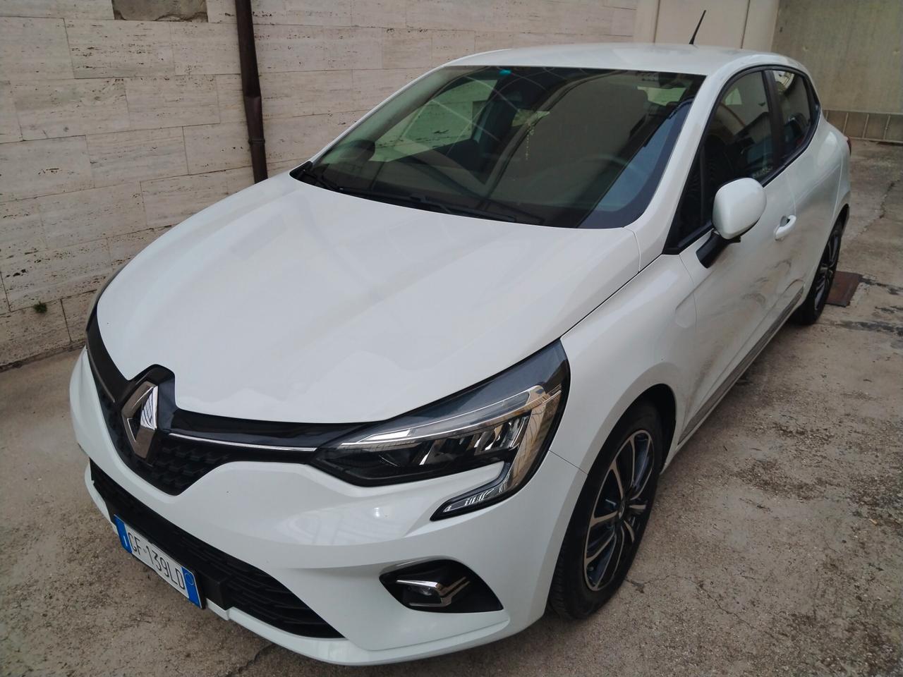 Renault Clio Hybrid E-Tech 140 CV 5 porte Intens