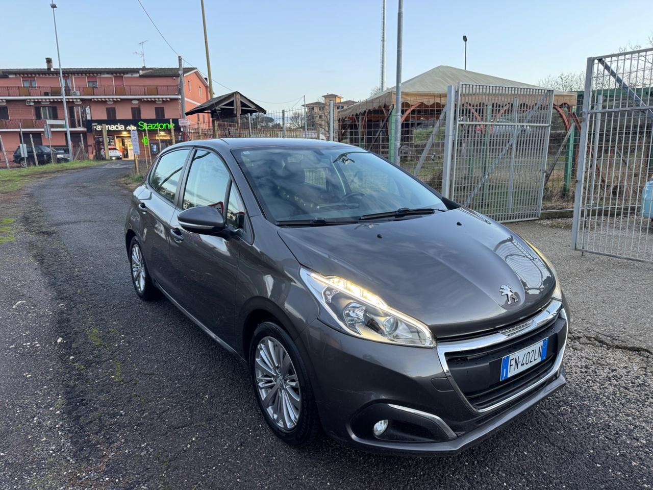 Peugeot 208 BlueHDi 75 5 porte Allure NEOPATENTATI