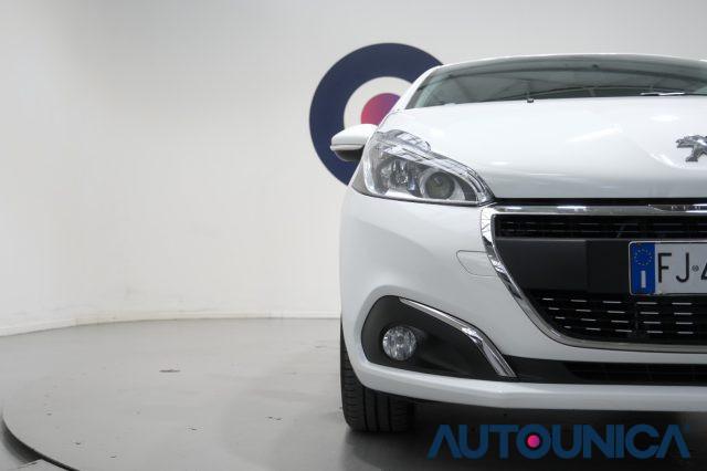 PEUGEOT 208 PURETECH 82 5 PORTE GPL ALLURE NEOPATENTATI