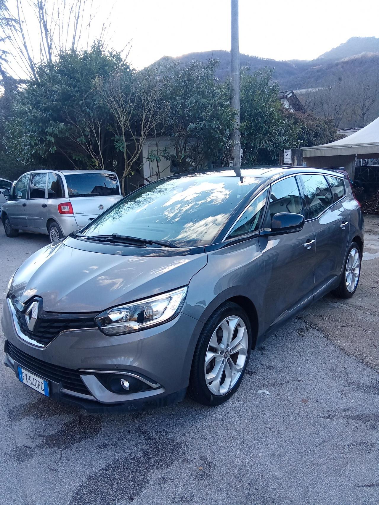 Renault Scenic Blue 1700 dCi 120 CV 019