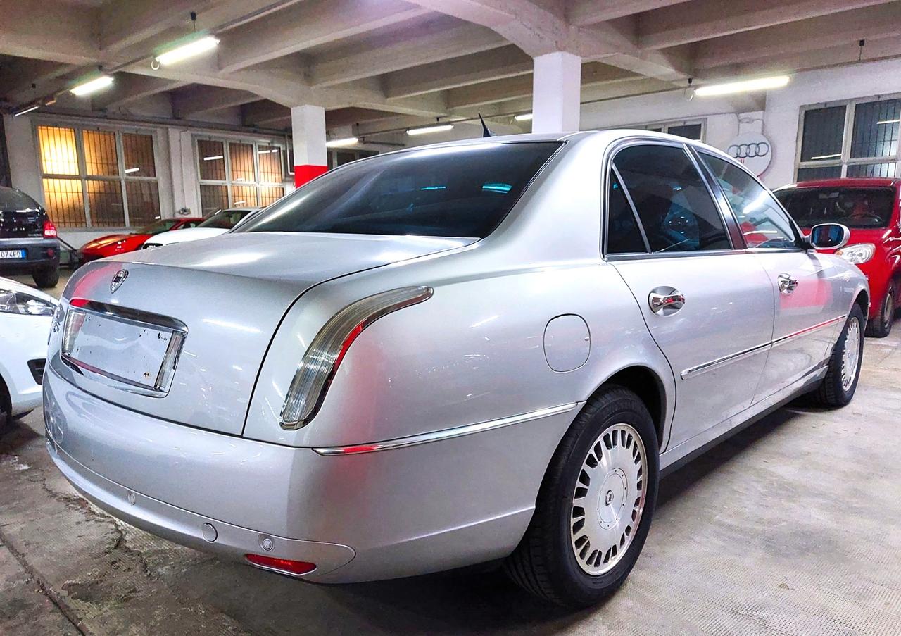 Lancia Thesis 2.0 TURBO SOFT 20V EMBLEMA PELLE NAVI TELEFONO ORIGINALE