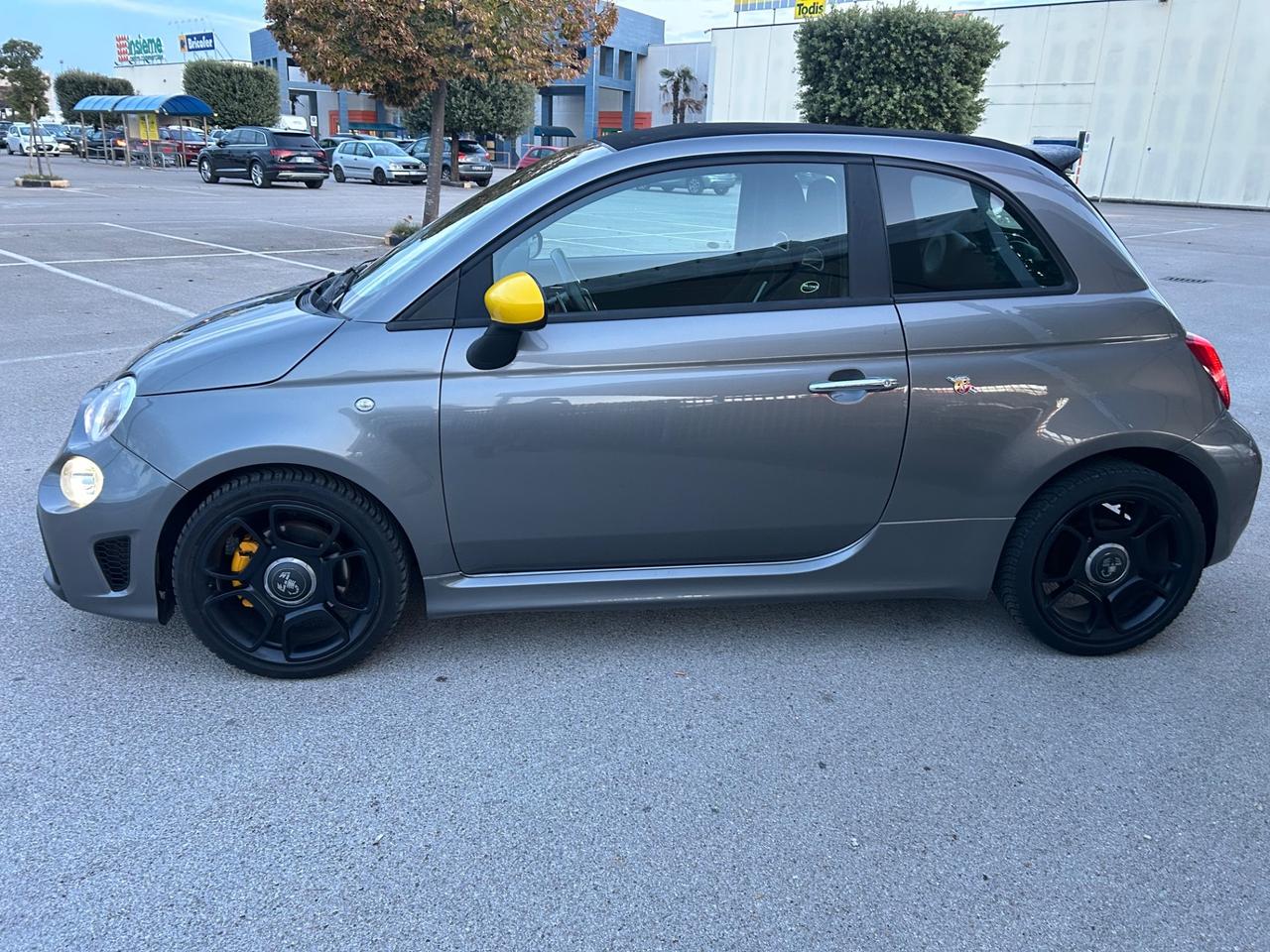 Abarth 500 C 1.4 140CV T-Jet MTA restayling