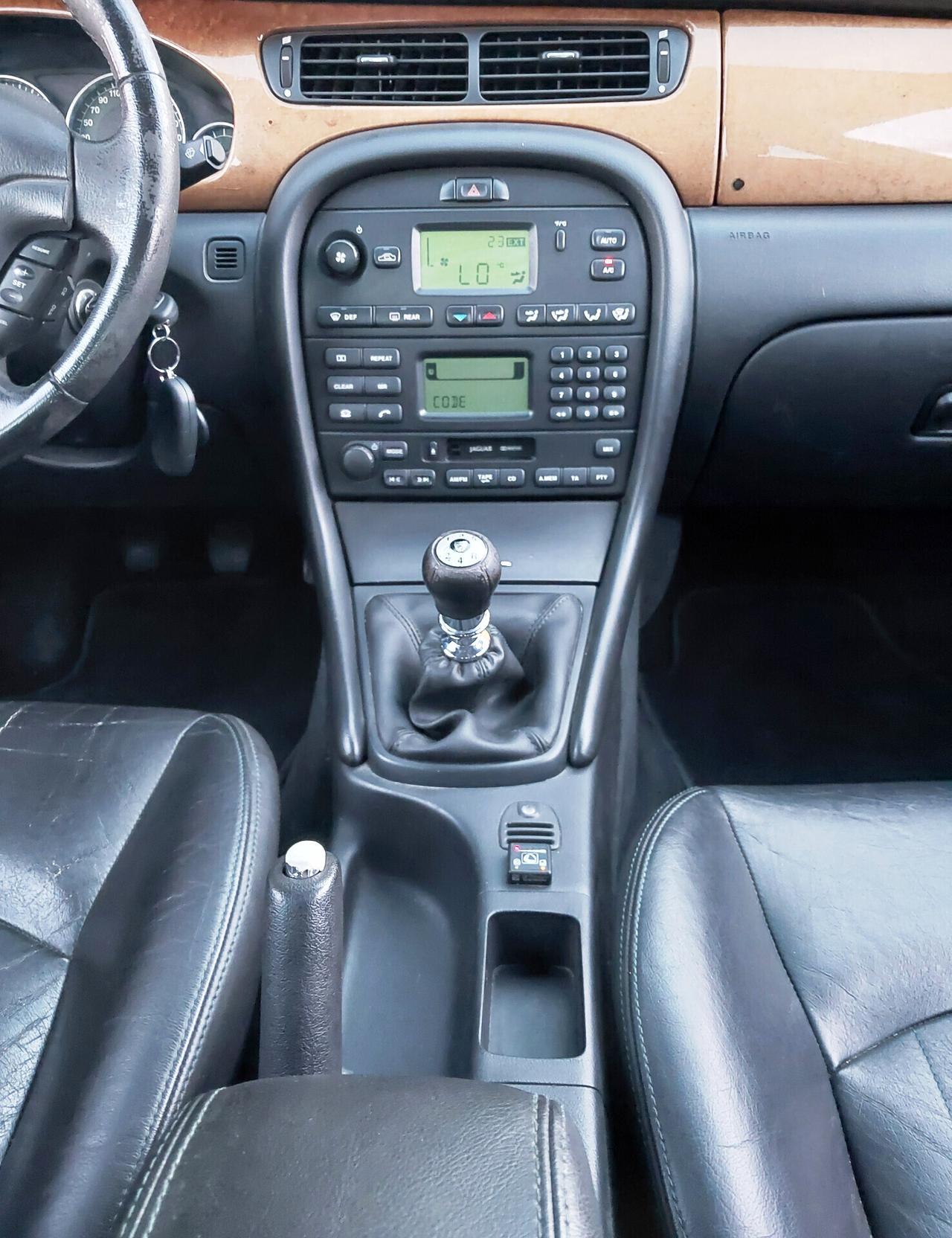 JAGUAR X-TYPE 2.5 4X4 GPL 08/2001