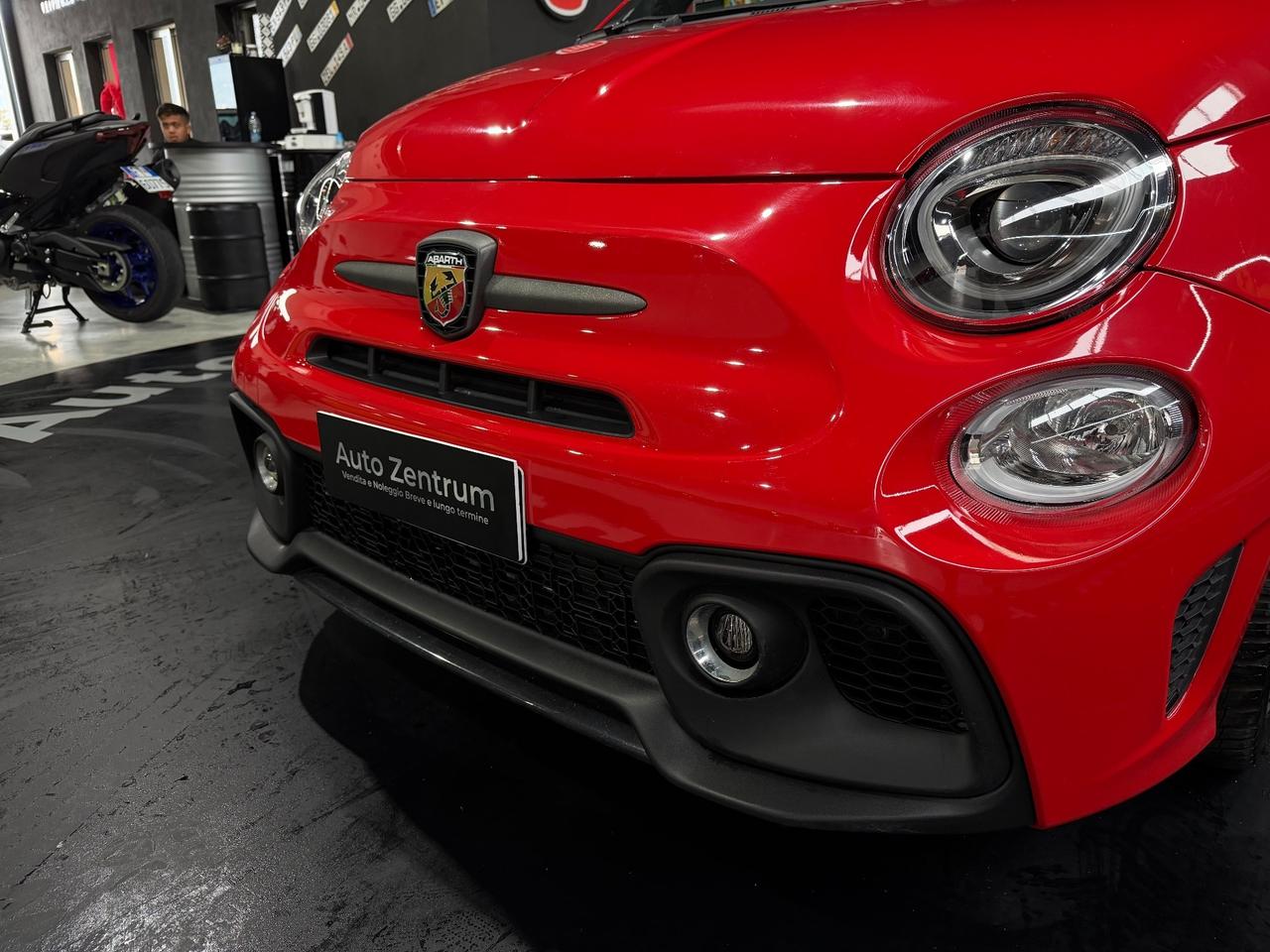 Abarth 595 1.4 Turbo T-Jet 180 CV Competizione