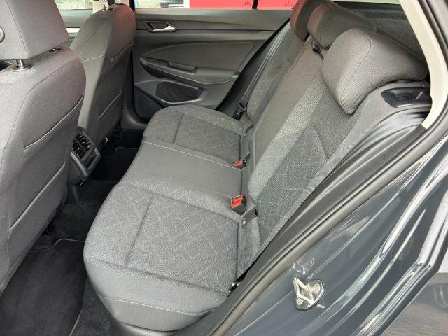 VOLKSWAGEN Golf 1.5 TGI DSG Life