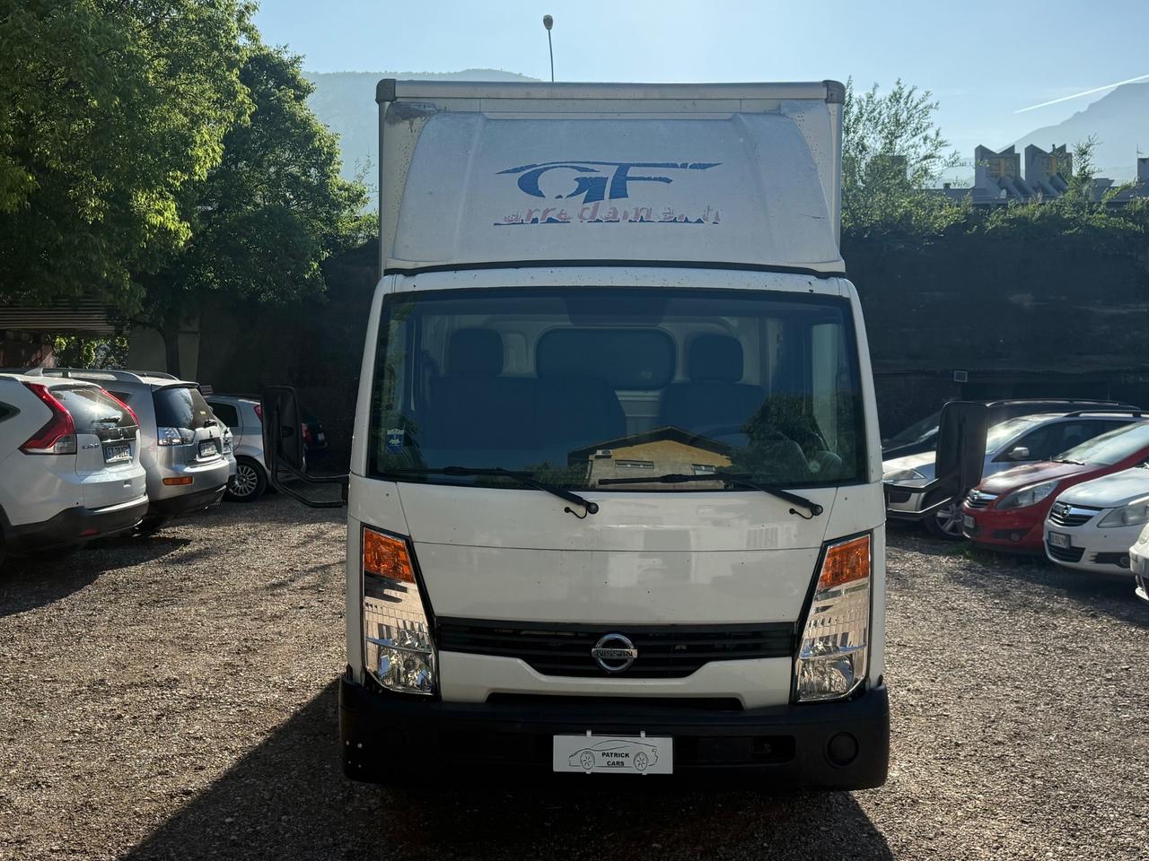 Nissan cabstar Patente B
