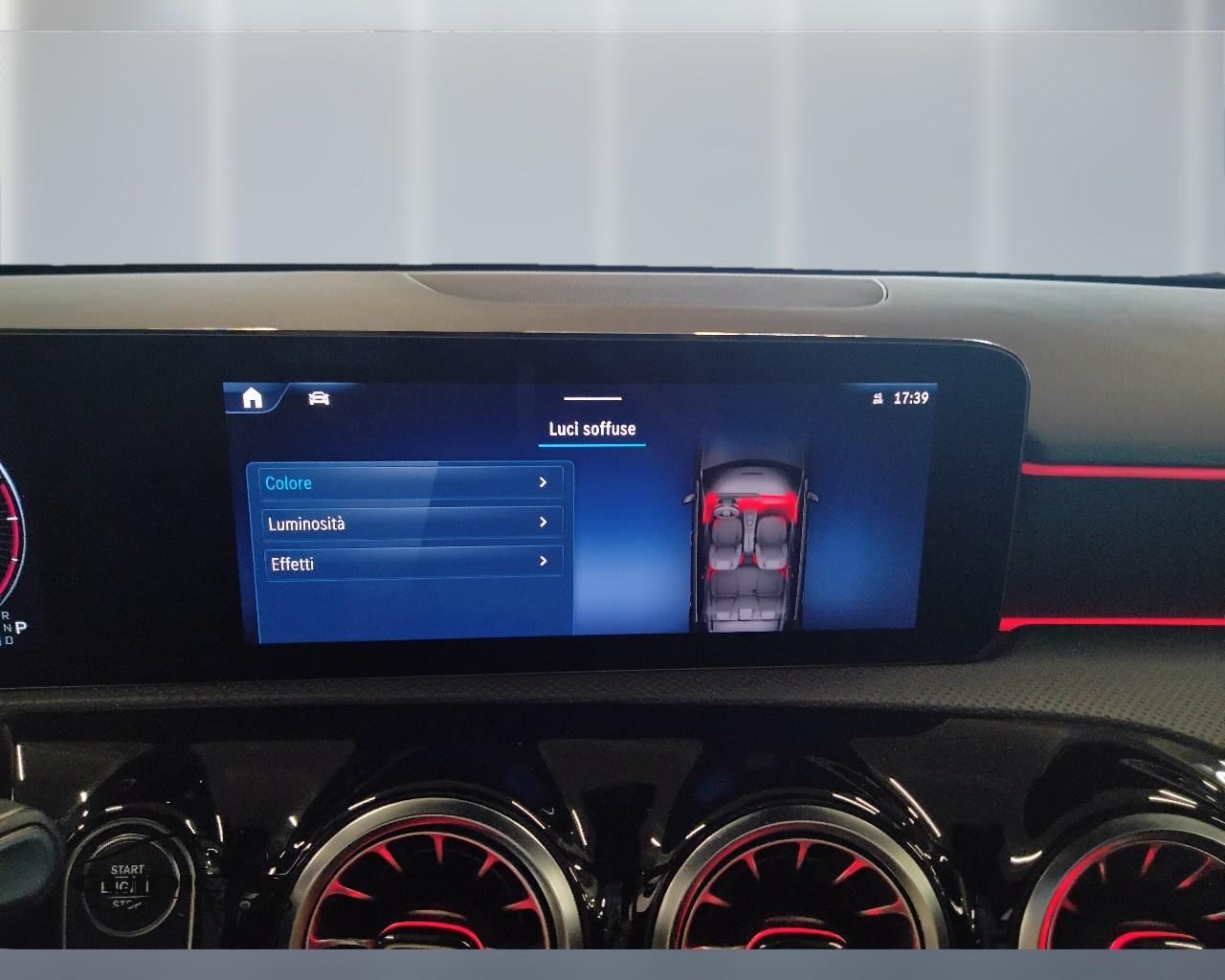 Mercedes-Benz Classe A - W177 2023 - A 180 d AMG Line Advanced Plus auto