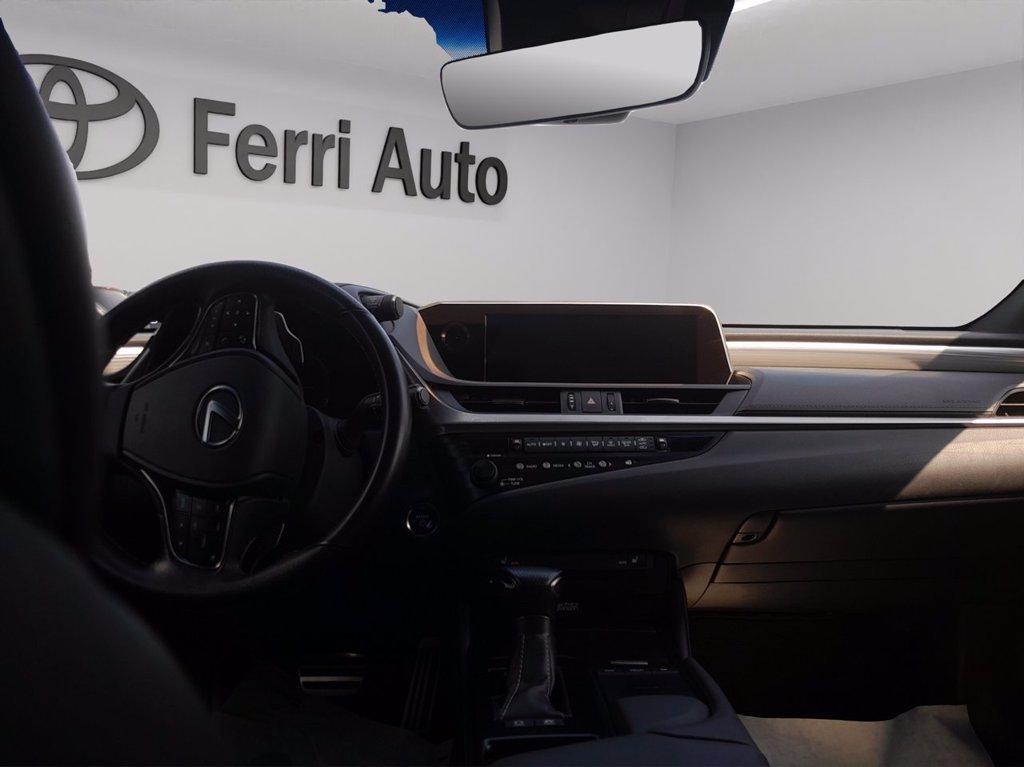 LEXUS Es 300h 2.5 executive cvt del 2020