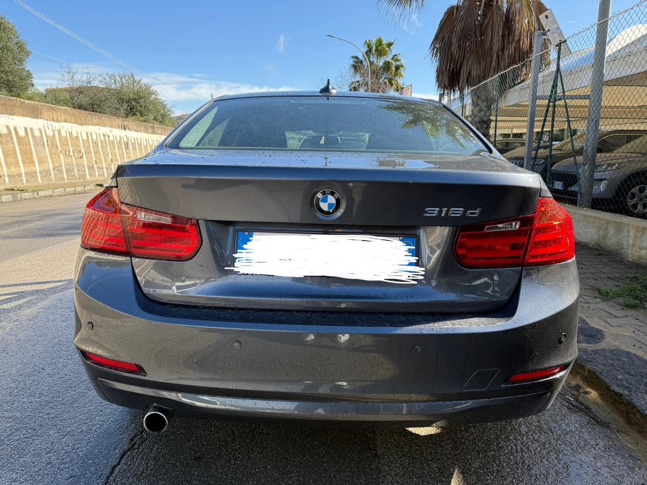 Bmw 318D 2.0D 143cv Berlina SPORT DA VETRINA2015