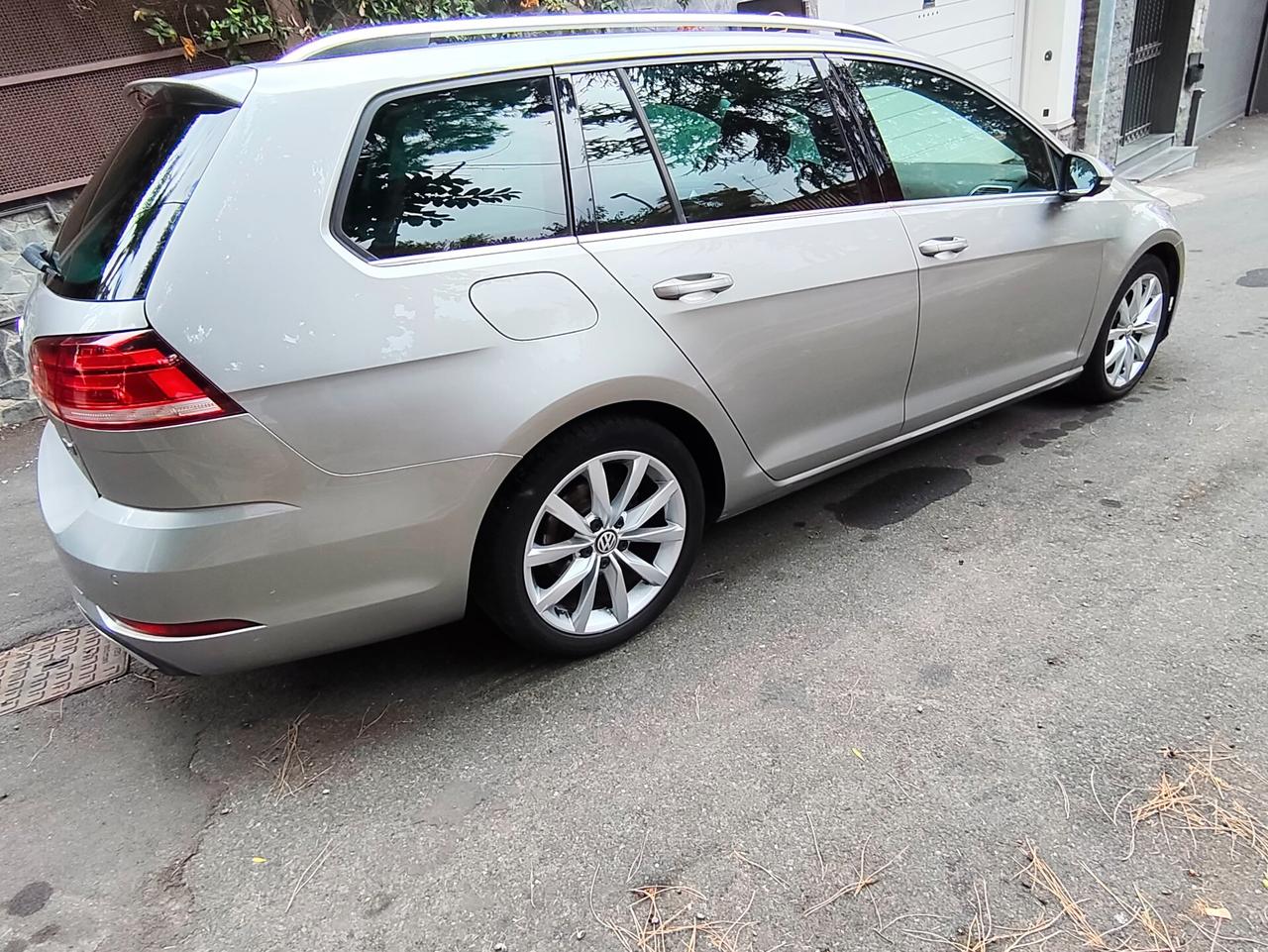 Volkswagen Golf Variant 1.6 TDI 115 CV 100.000 km 2017