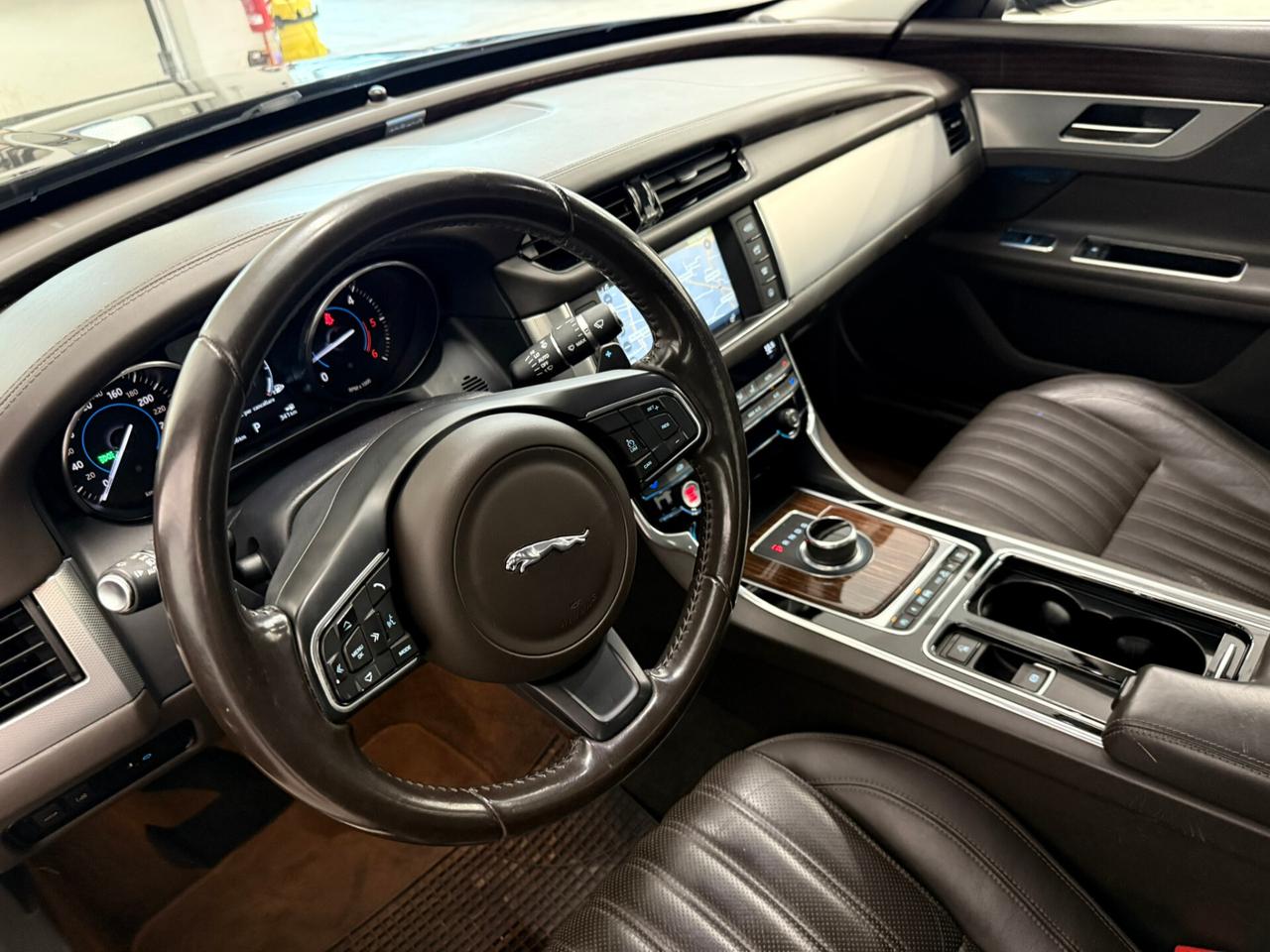 Jaguar XF 2.0 D 180 CV aut. Prestige
