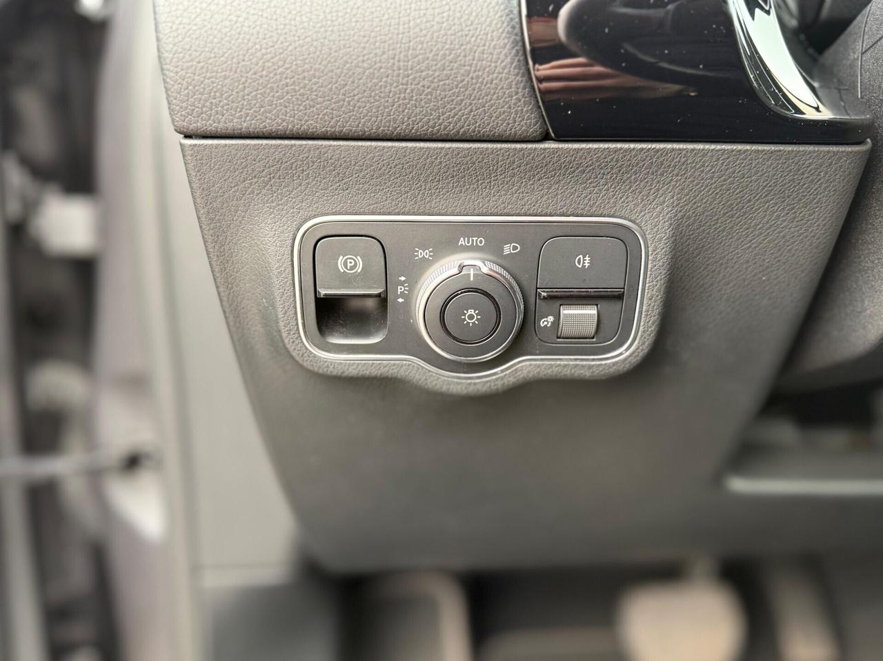 Mercedes-benz B 180 d Automatic Sport