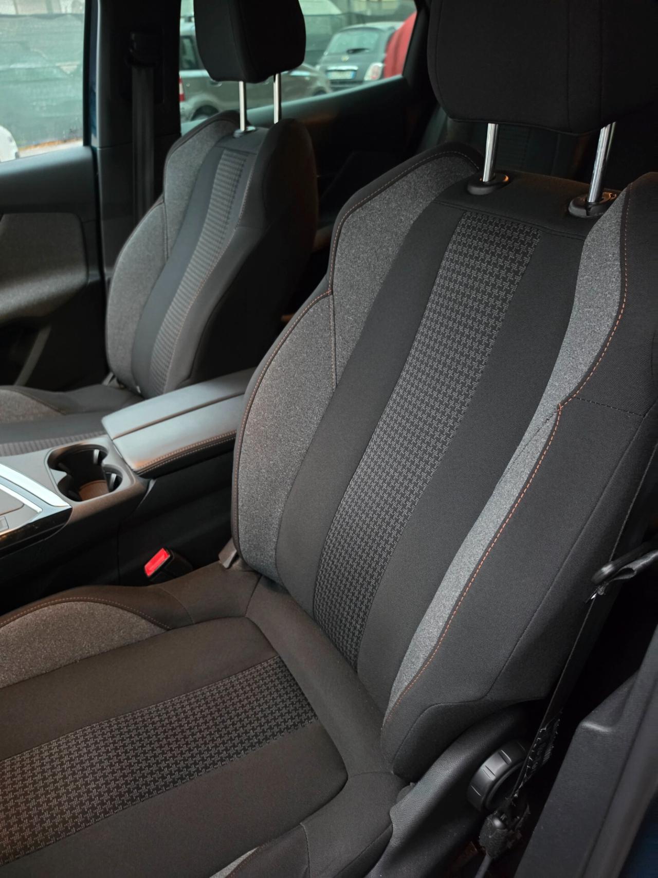 Peugeot 3008 BlueHDi 130 S&S Active Pack