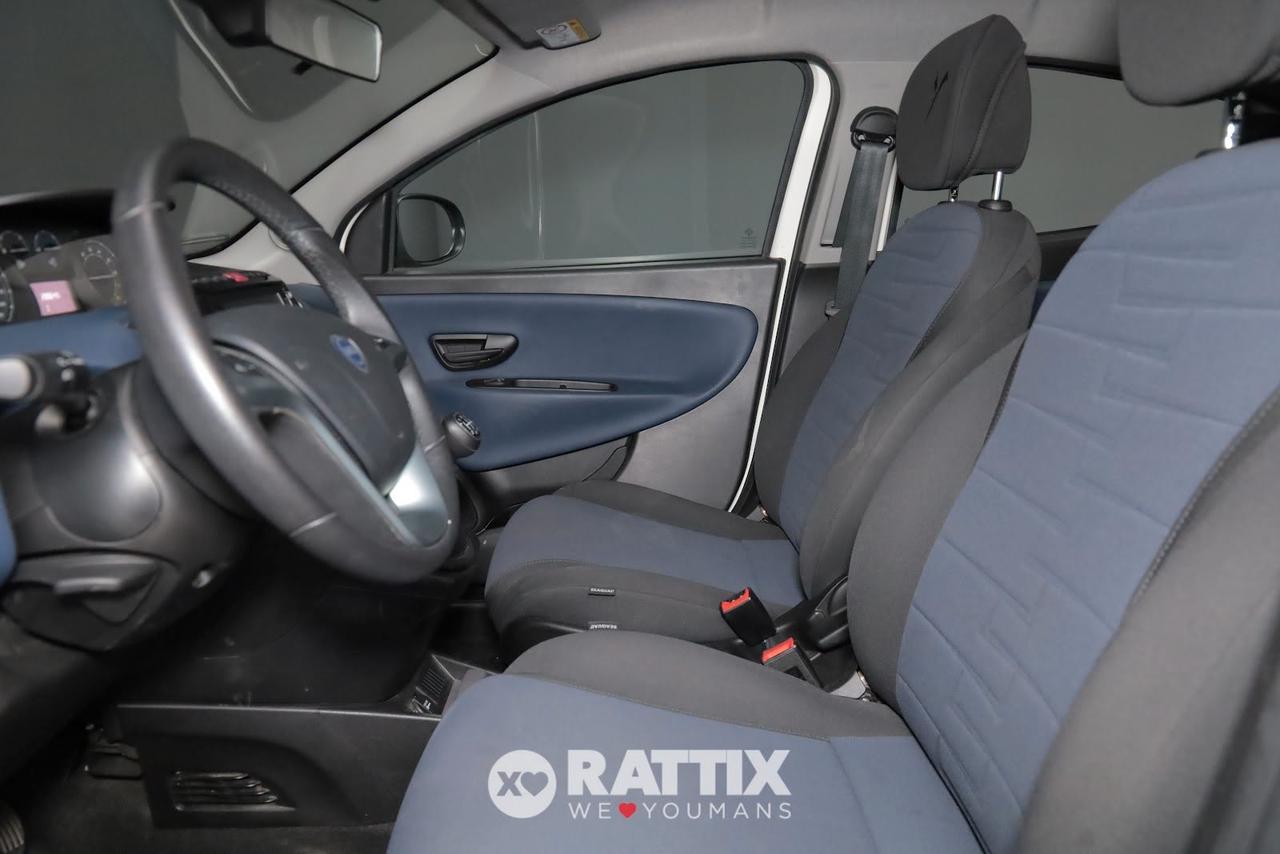 Lancia Ypsilon 1.0 Firefly Hybrid 70CV Platino