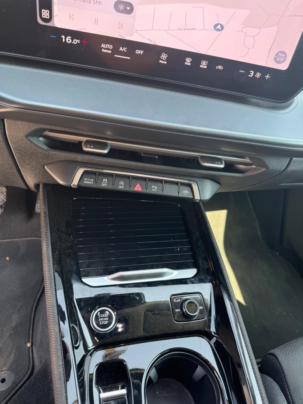 Audi Q3 TDI S tronic S-line edition
