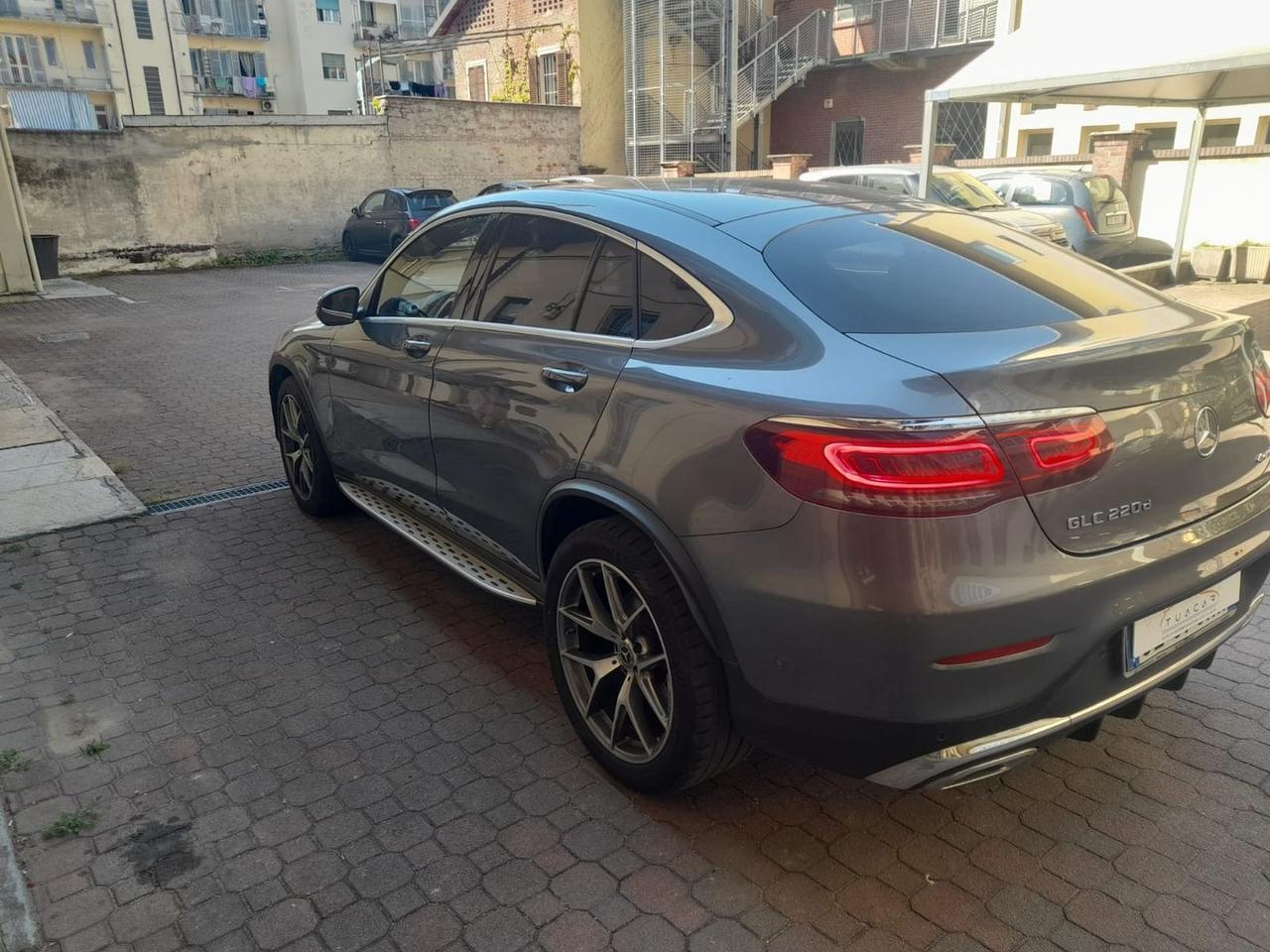 Mercedes-Benz GLC 220 Premium Plus #11059