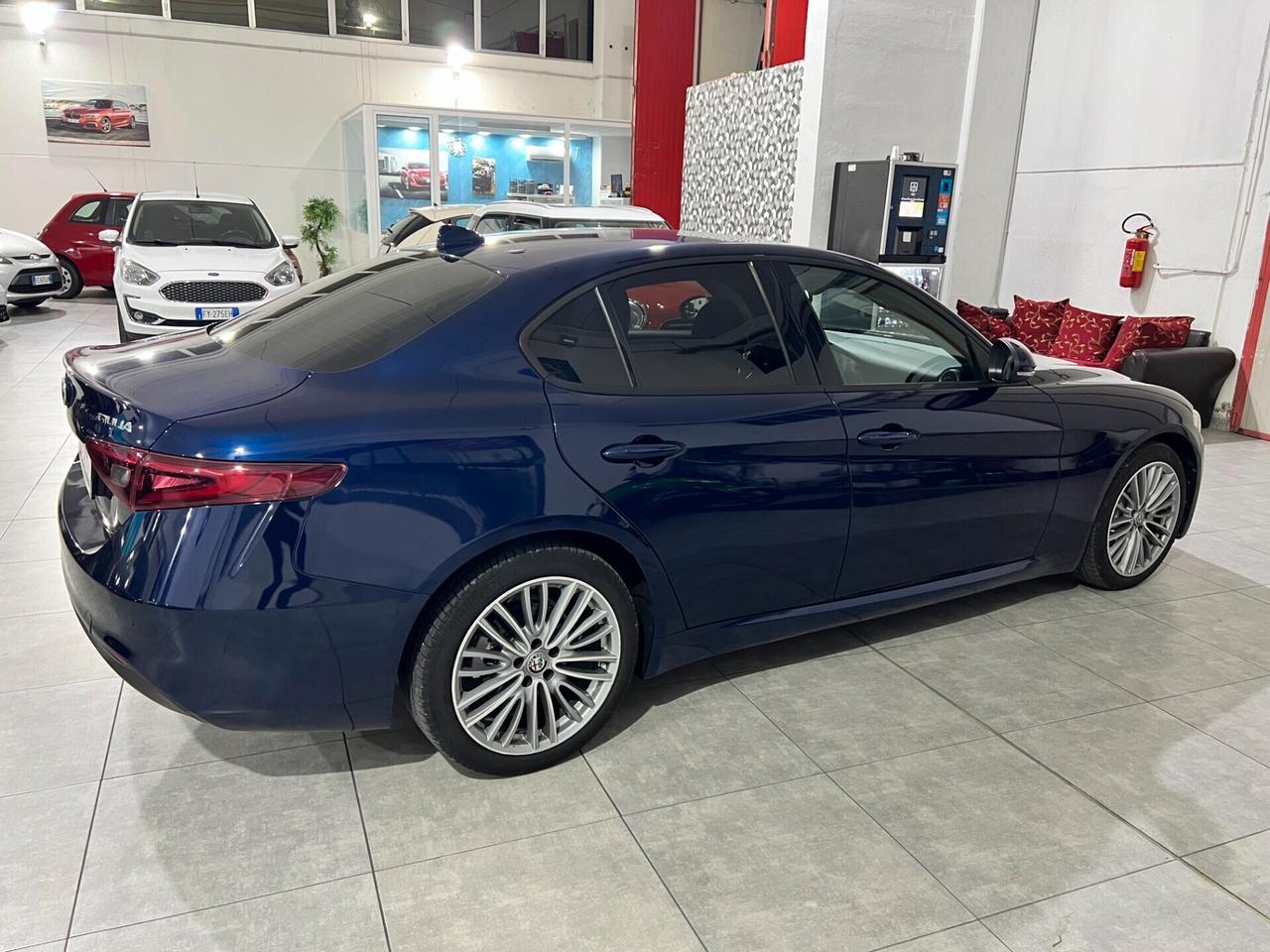 Alfa Romeo Giulia 2.2 160 CV - AT8 Executive - 2019