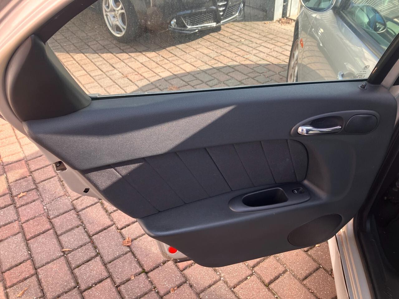 Alfa Romeo 156 2.0i 16V Twin Spark