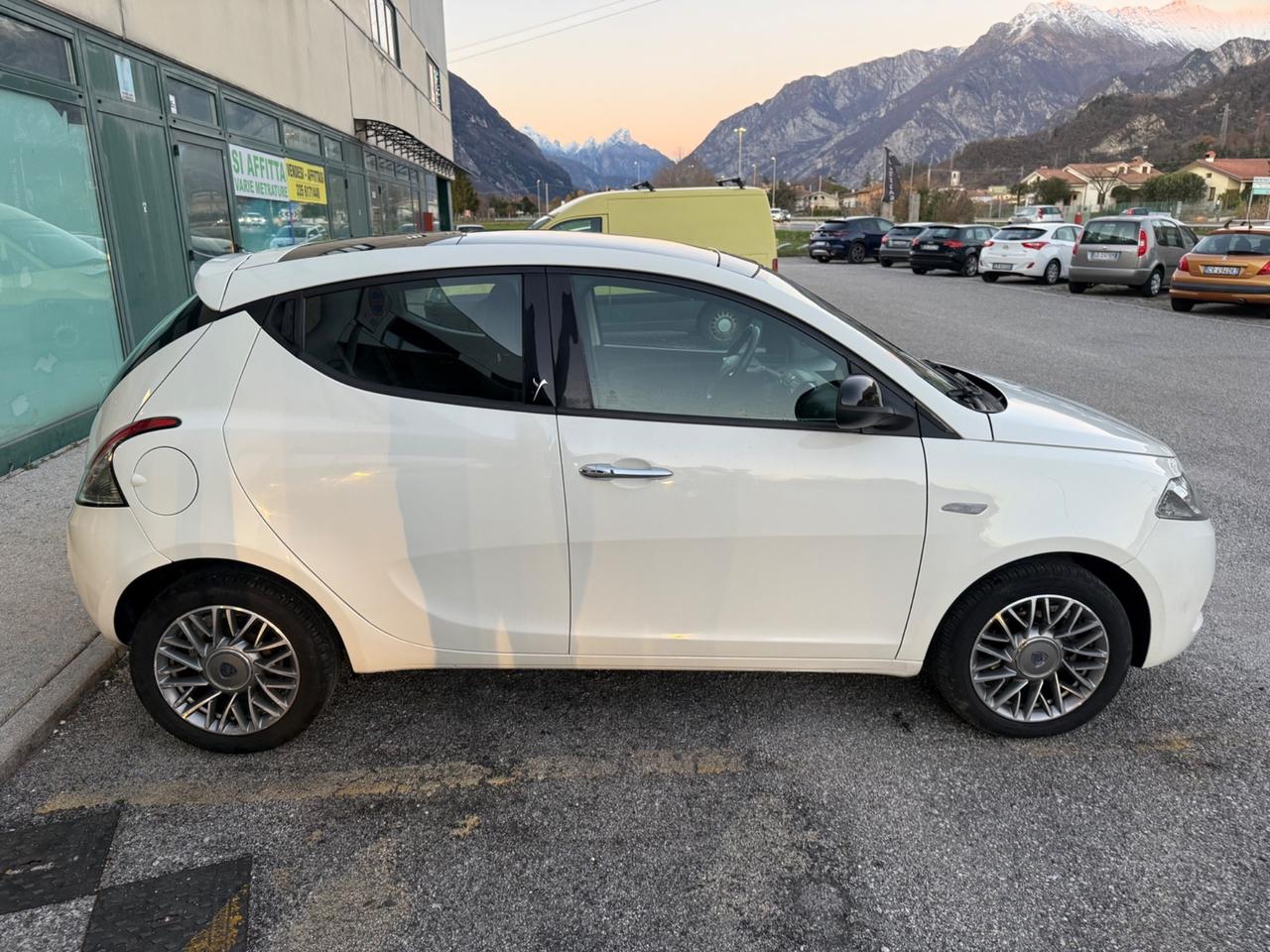 Lancia Ypsilon 1.3 MJT