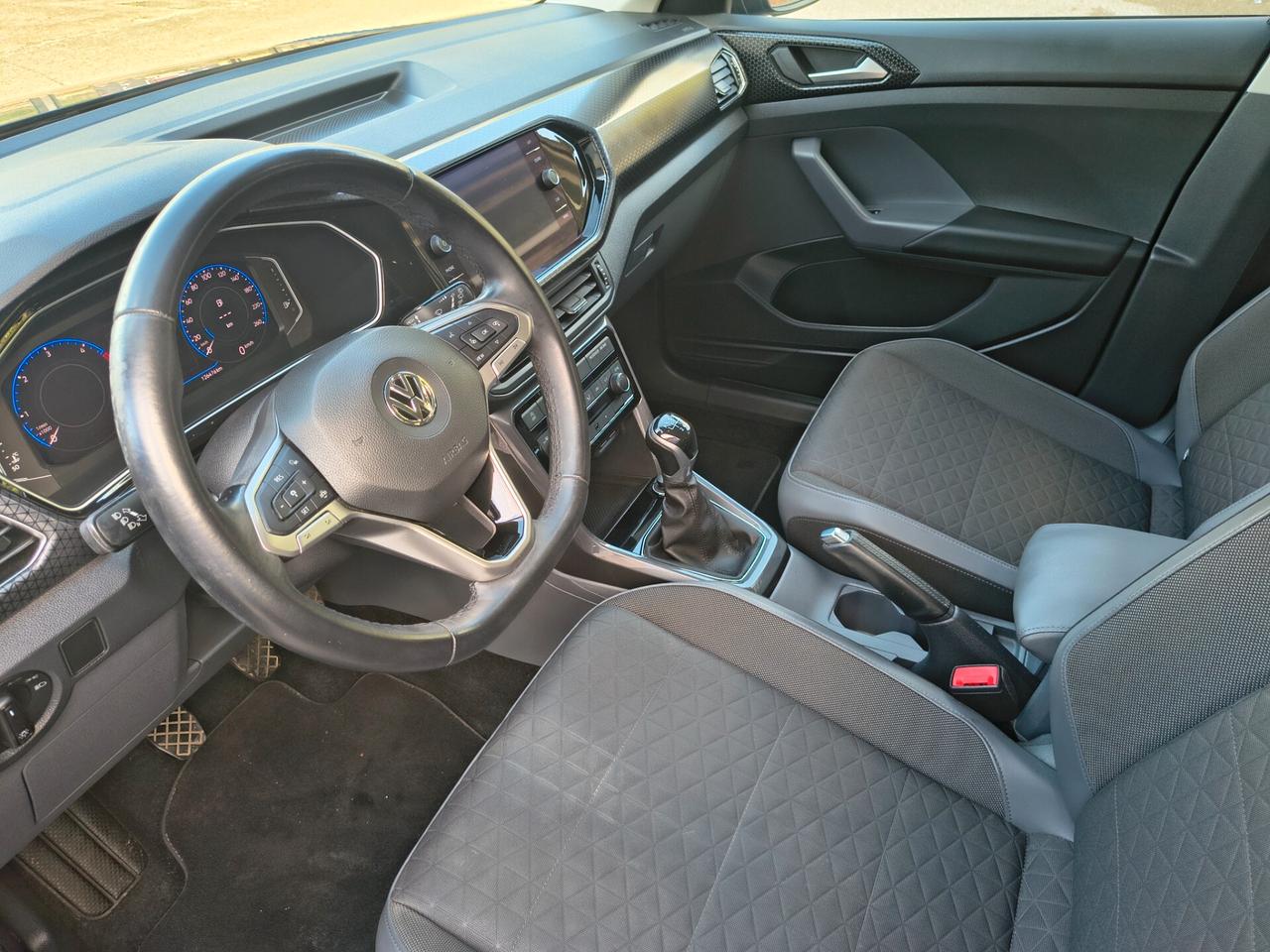 VOLKSWAGEN T-CROSS 1.6 TDI ADVANCED 126.000 KM