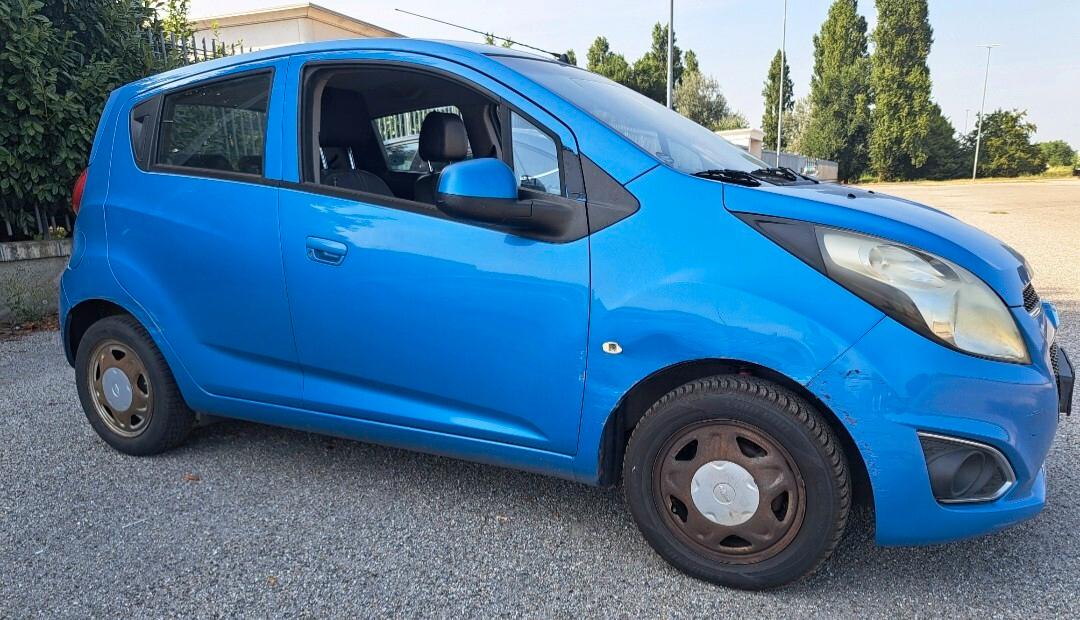 Chevrolet Spark 1.0 LT