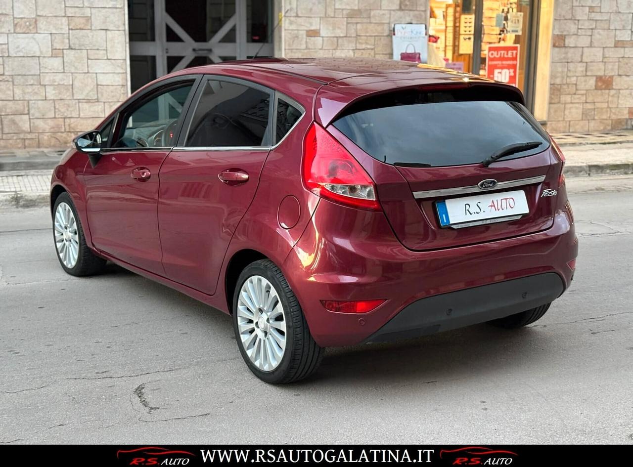 Ford Fiesta 1.4 5 porte GPL Titanium