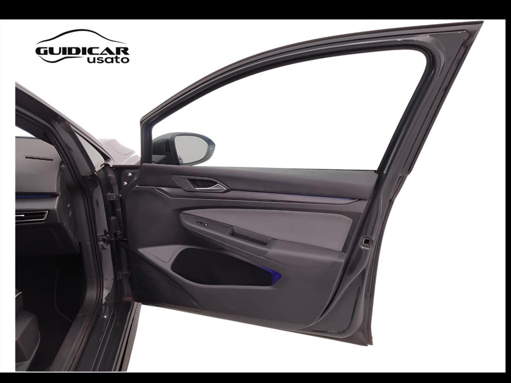 VOLKSWAGEN Golf VIII 2020 - Golf 2.0 tdi R-Line 150cv