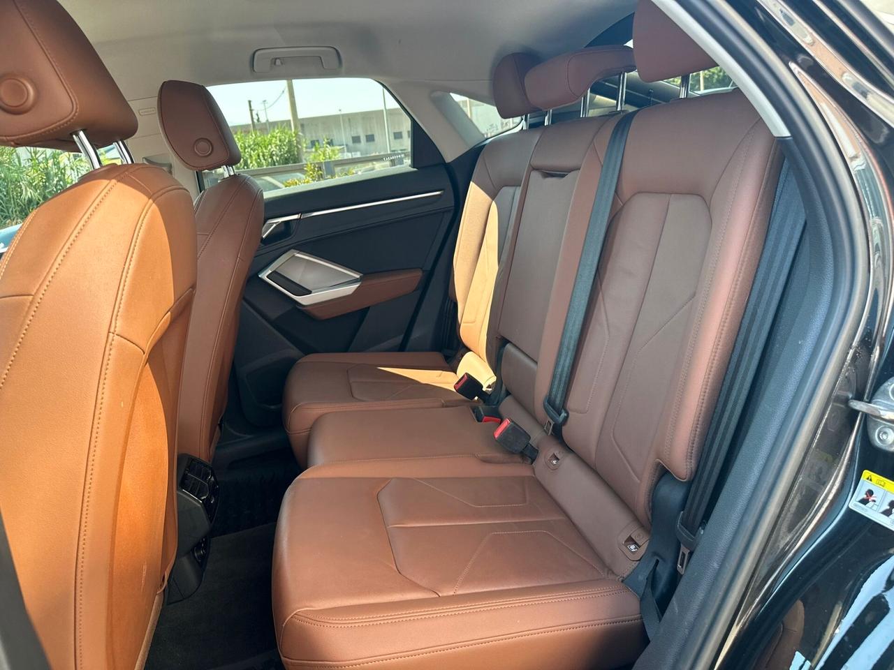 Audi Q3 SPB 35 TDI S tronic Business Plus