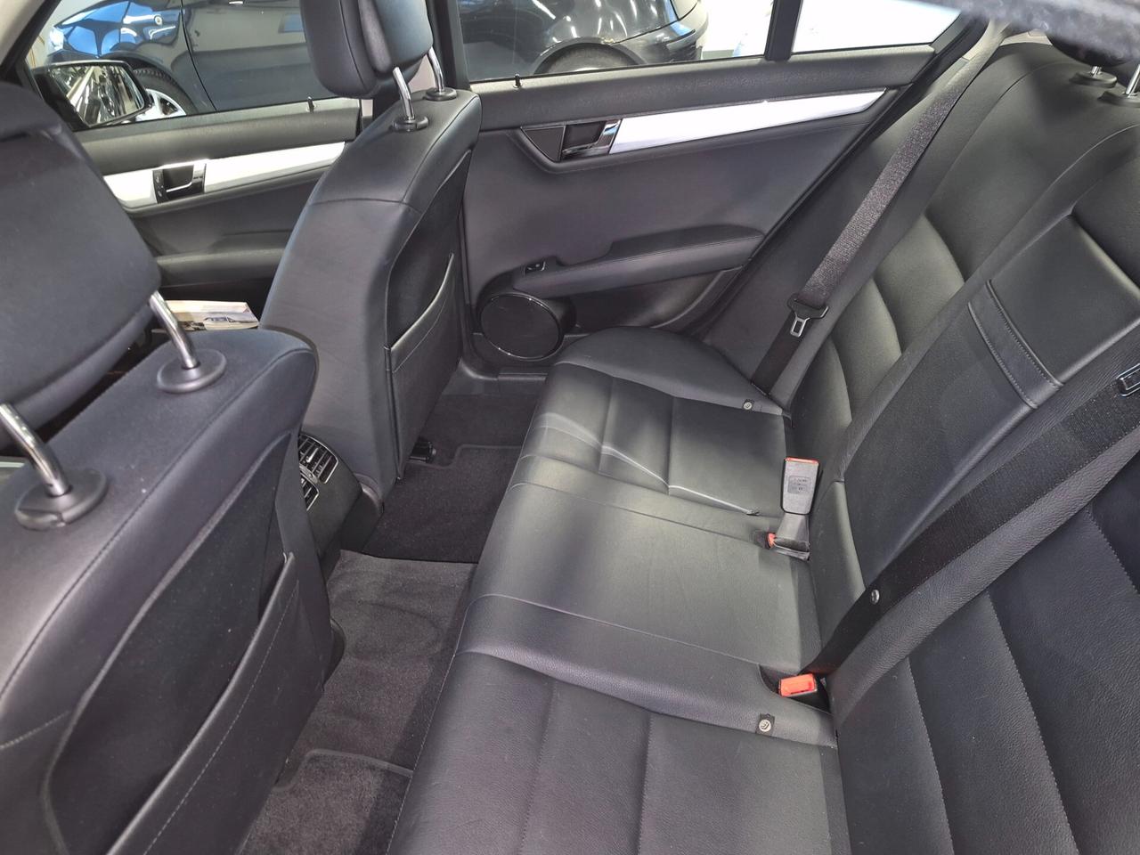 Mercedes-benz C 220 CDI BlueEFFICIENCY Avantgarde