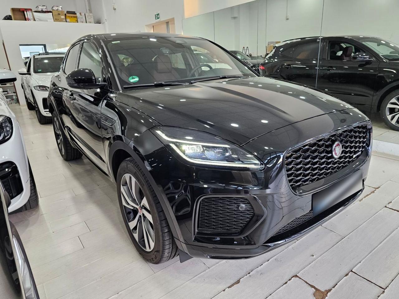Jaguar E-Pace R-Dynamic SE Navi Camera Tetto C.20" LED BlackPack