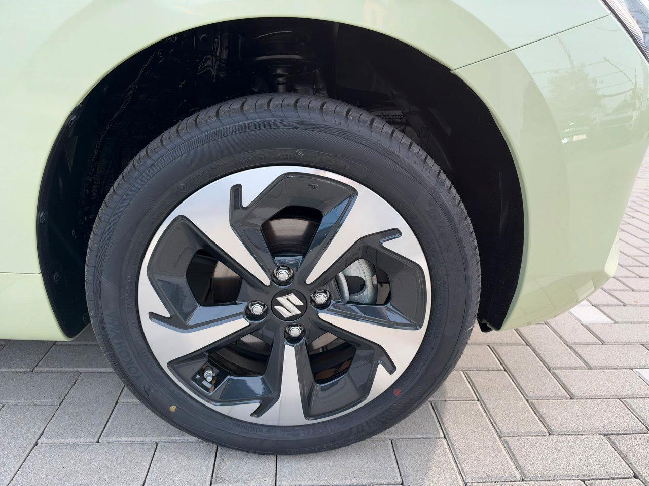 Suzuki Swift 1.2 Hybrid Top