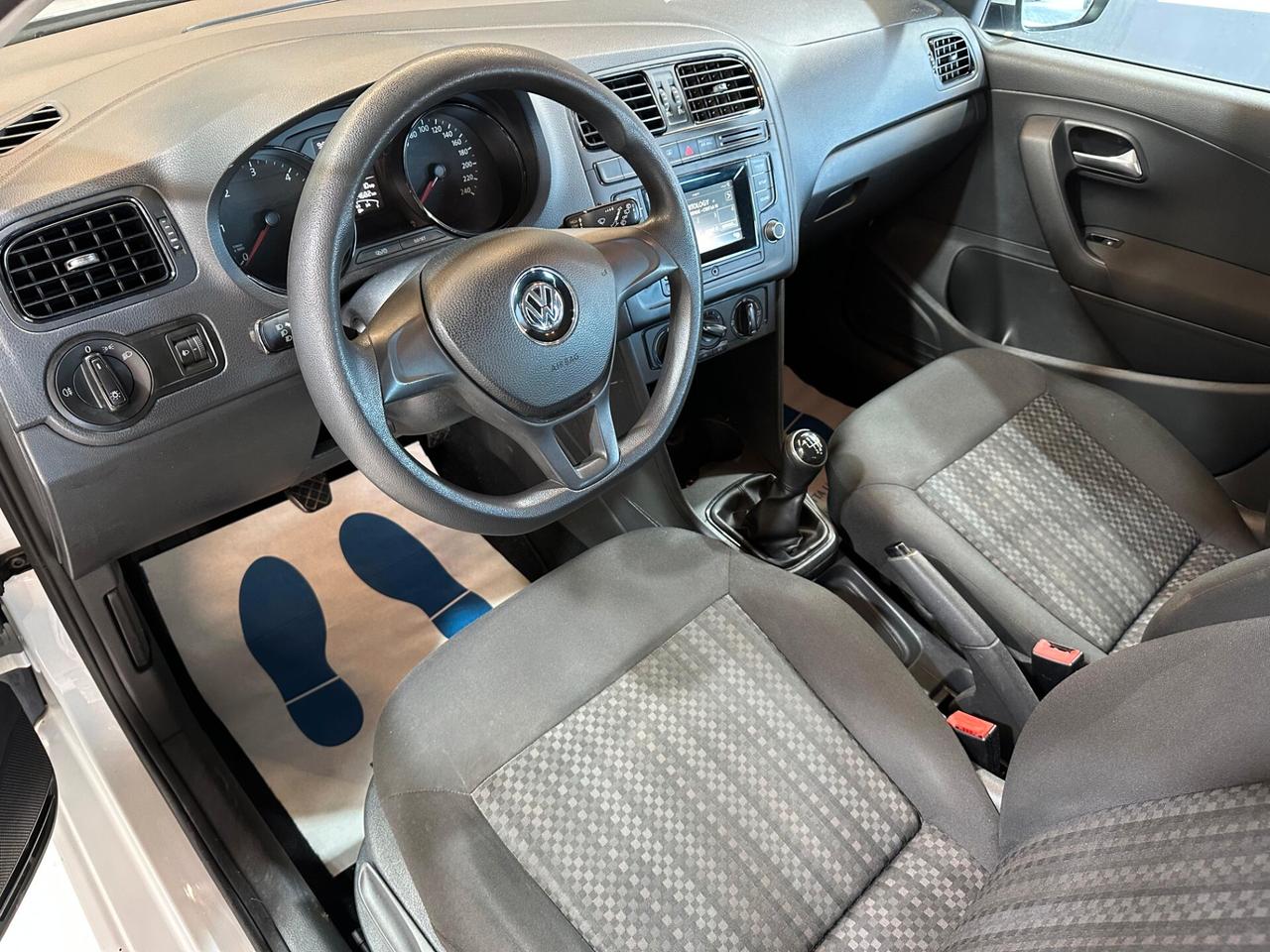 Volkswagen Polo 5p 1.4 tdi Comfortline 75CV * NEOPATENTATI *