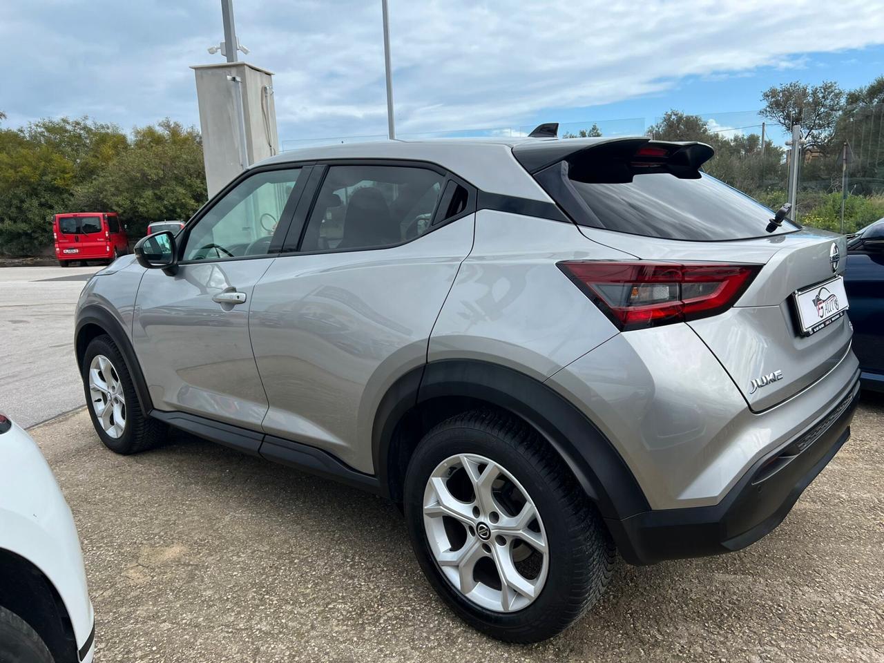 Nissan Juke 1.0 DIG-T 117 CV N-Connecta