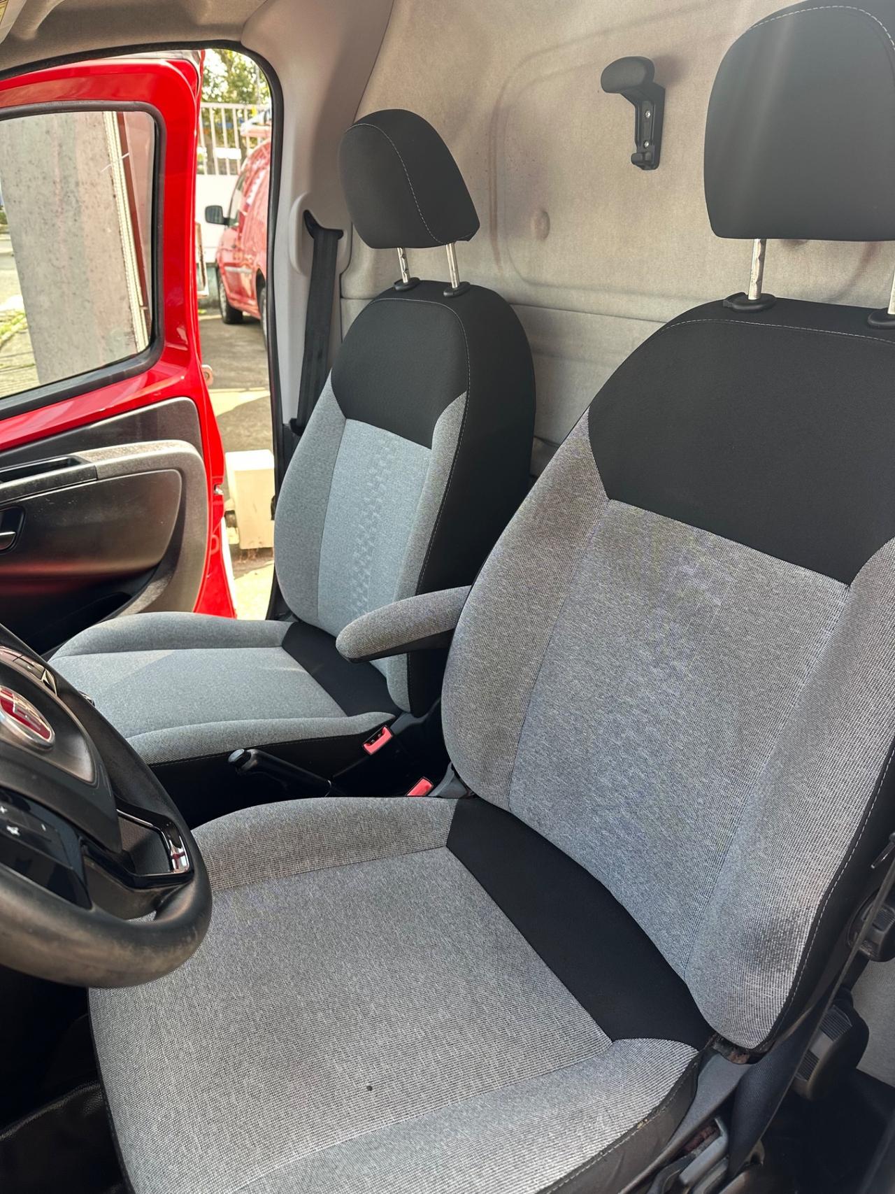 Fiat Fiorino 1.3 MJT 95CV Cargo Adventure