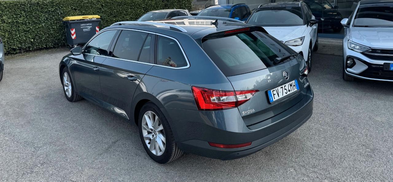 Skoda Superb 2.0 tdi Style 150cv SW - Cruise adattivo