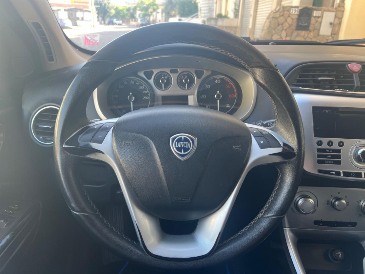 Lancia Delta 1.6 MJT DPF Platino