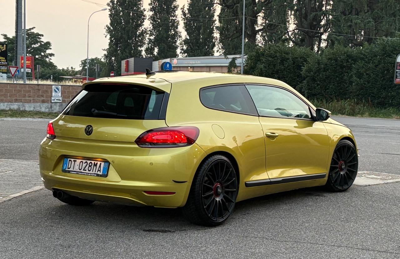 Volkswagen Scirocco 2.0 TFSI 200cv R-Line
