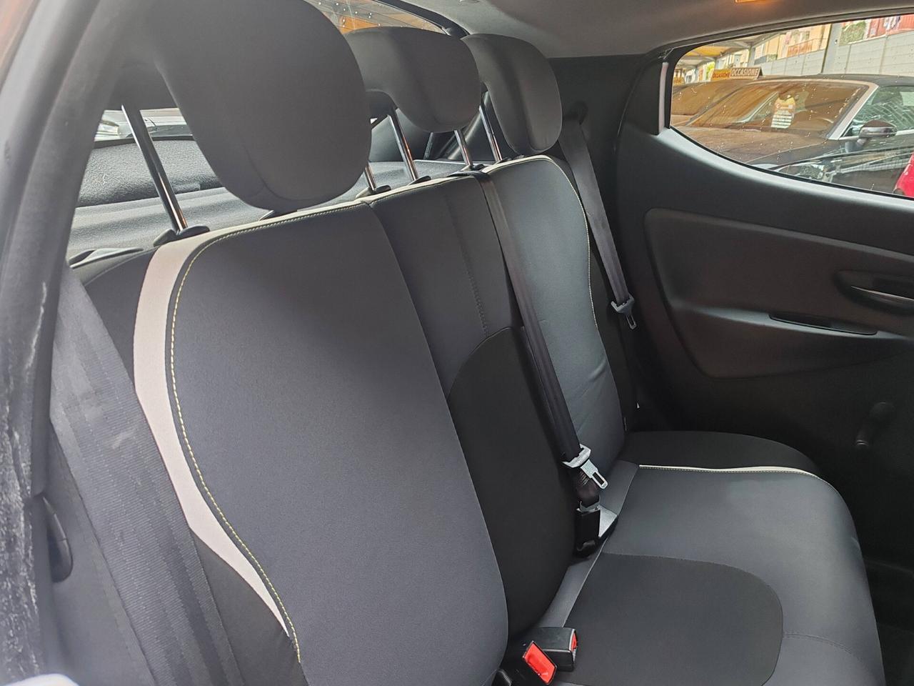 Lancia Ypsilon 1.2 69 CV 5 porte GPL BENZINA