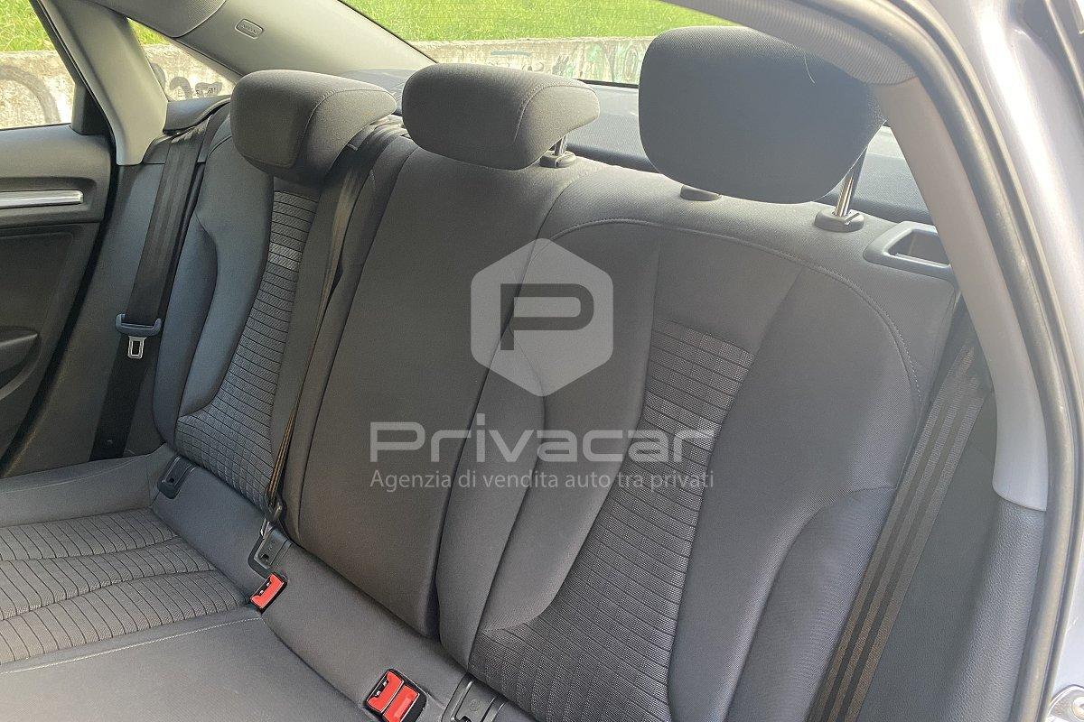 AUDI A3 Sedan 30 TDI S tronic Sport
