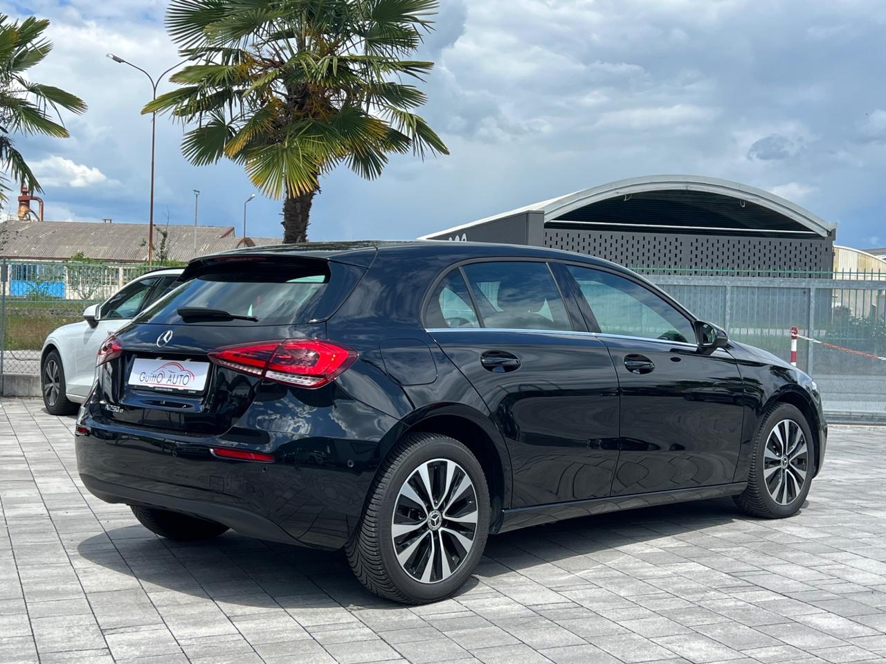 Mercedes-benz A 250 e hybrid EQ Business