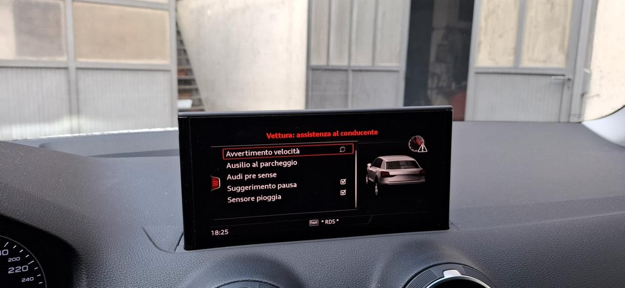 Audi Q2 35 TDI quattro S tronic Admired Advanced