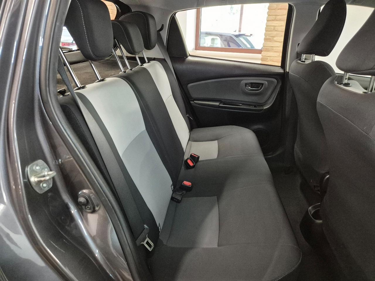 Toyota Yaris 1.0 5 porte Active